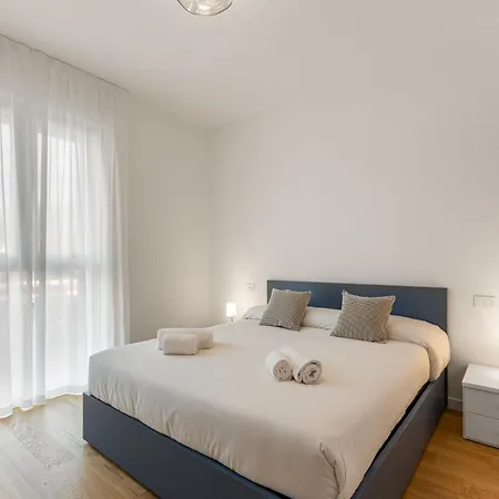 Bilocale Con Terrazzo Vicino M1 - San Siro *