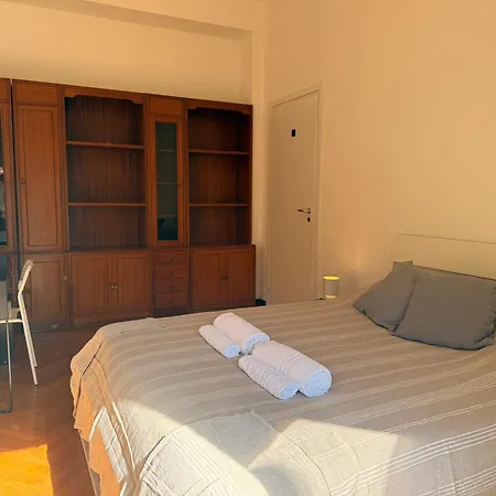 Appartamento 3 Bedrooms Separate 1 Min Walk From Brera, 15 Min Duomo *