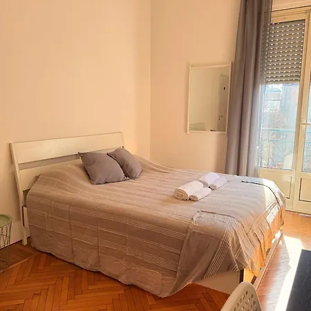 Appartamento 3 Bedrooms Separate 1 Min Walk From Brera, 15 Min Duomo *