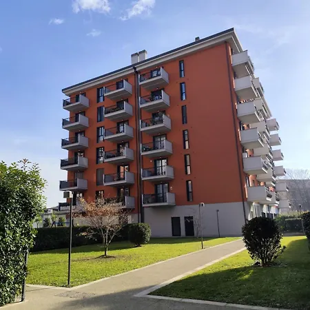 Bilocale Moderno Con Doppia Terrazza A Corvetto M3