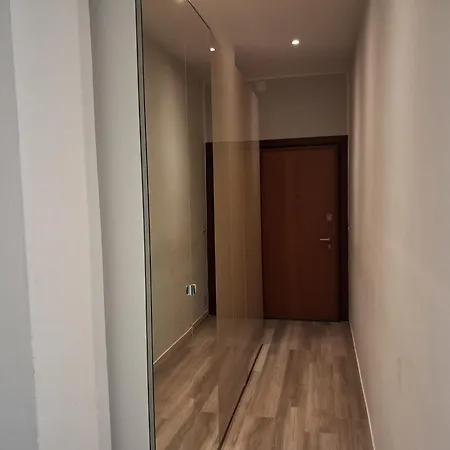 Stylish Renovated Flat In The Heart Of Tortona Design District شقة ميلان