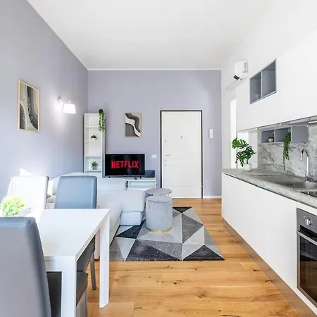 Appartamento Duomo-navigli 8 Min Walk - With Terrace