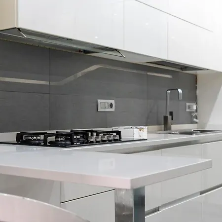 Lägenhet Family 2br With Balcony, Near Metro *