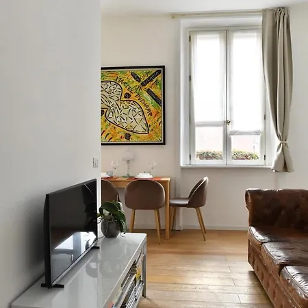 Maison Duchamp Moderno In Casa D'epoca