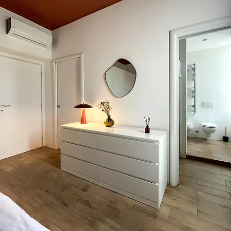 Modern Design Near Metro, Center Apartamento Milão