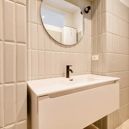 Apartamento Just Urban - Modern And Strategic 1-br Flat B - Station Milán