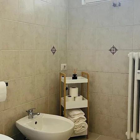 Entire 200 Meters From The Blue Metro Line *
