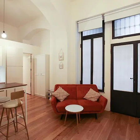 Minimal & Cozy Near Duomo Milão