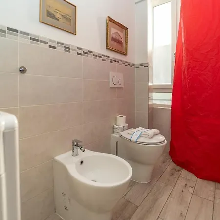 Large Modern With Wifi And Ac