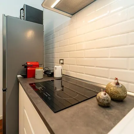 Modern In With Wifi And Ac Milano