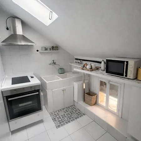 Bright Attic 120sqm In Garibaldi Quarter Lejlighed *