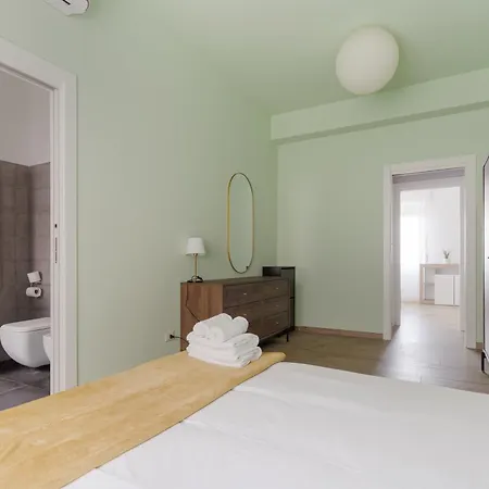 Appartement Guesthost - Stylish Forlanini M4 Milan