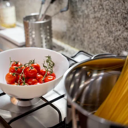 Duomo-bocconi-navigli Area, Elegant & Peaceful Retreat Appartement Milaan