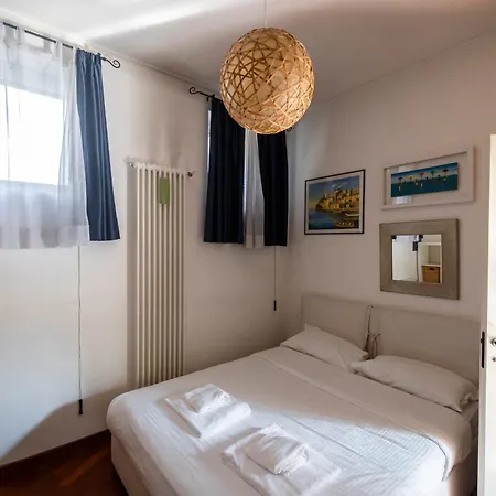Apartment Luminoso Bilocale Nel Cuore Di Porta Nuova