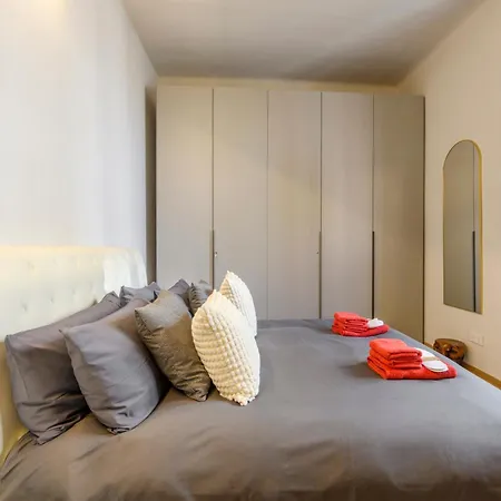 Urban Loft Caracciolo74 Metro M5 - Comfort, Style *