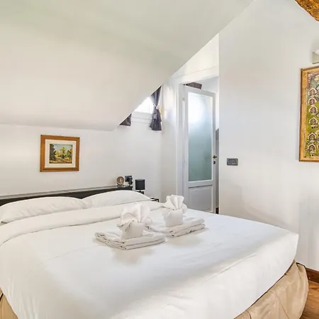 Casa Naviglio - Elegant Two-floors With Canal View *