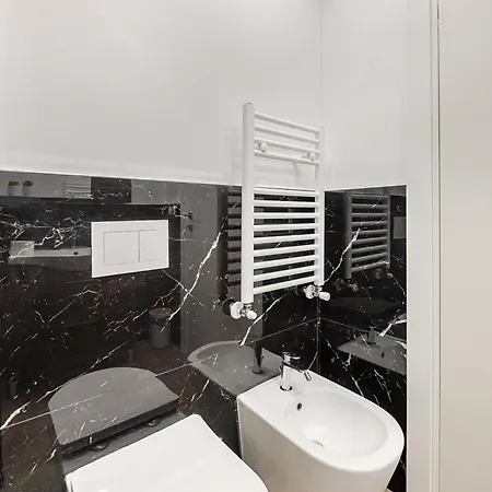Viale Sarca - 2 Bdr Near Metro, Bicocca Апартаменты Милан