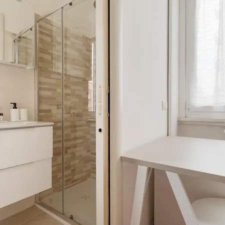 Guesthost - Mm Sant'agostino Modern Flat ミラノ