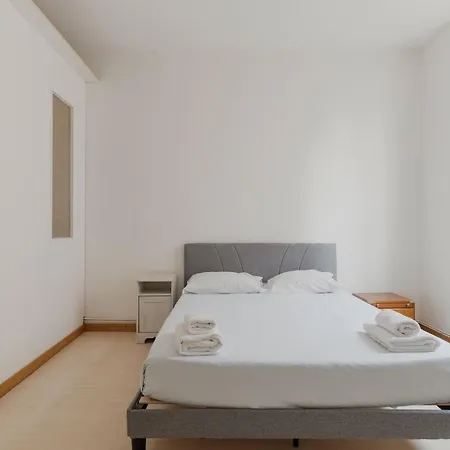 Apartment Guesthost - Cozy Near Mm1 Mailand