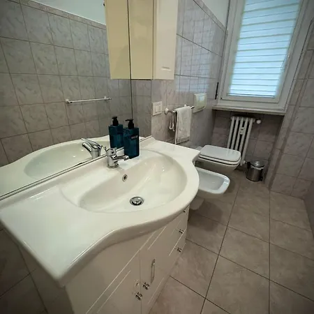 Al 14 Metro M4 15 Min Duomo Lägenhet Milano