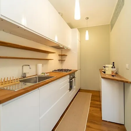 Lägenhet Cozy With Ac & Wifi Milano