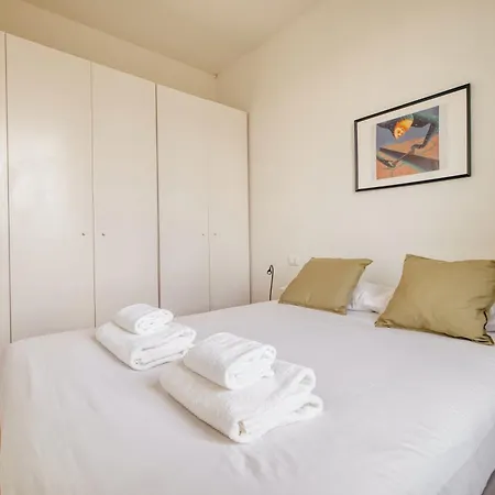 דירה Modern And Strategic 1-br Flat B - Station מילאנו