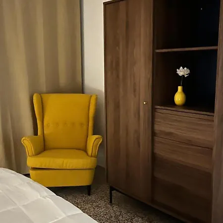 Entire 200 Meters From The Blue Metro Line Daire
