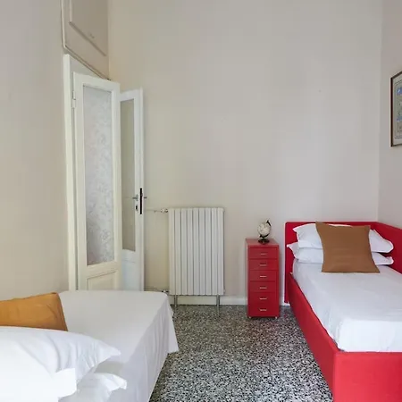 Spacious And Comfortable - Porta Romana Lejlighed *