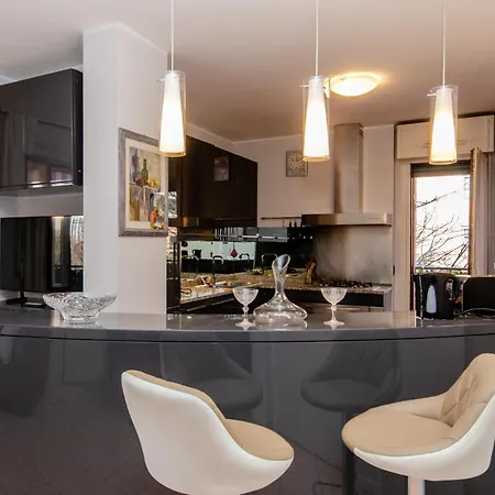 Vivimihome-norico 2 Bedrooms 1 Bathroom With Balcony *