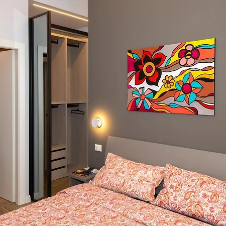 Daire Moscova Living Experience - 2 Bedroom Milano