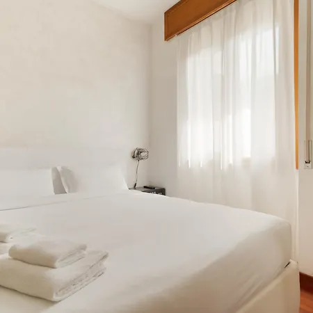 Guesthost - Fiera Cozy X4