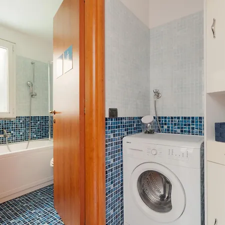 아파트 Guesthost - On Two Levels