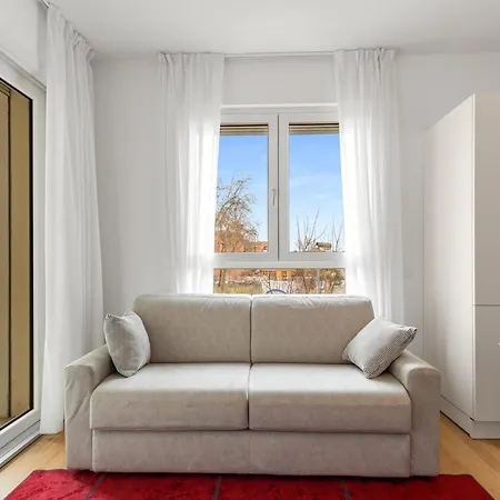 Апартаменты Bilocale Con Terrazzo Vicino M1 - San Siro Милан
