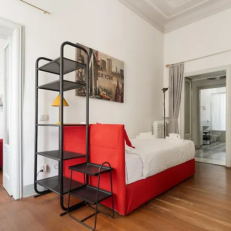 Guesthost - Cozy Terrace Pagano M1 * Milano