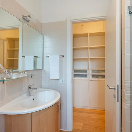 Easyhomes - Piazza Erculea Apartman