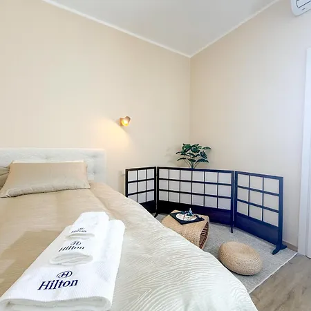 Daire Japanese Luxury Retreat - Dyson - 2 - Zara
