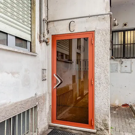 Viale Sarca - 2 Bdr Near Metro, Bicocca Апартаменты *