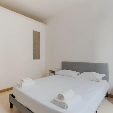 Guesthost - Cozy Near Mm1 Mailand
