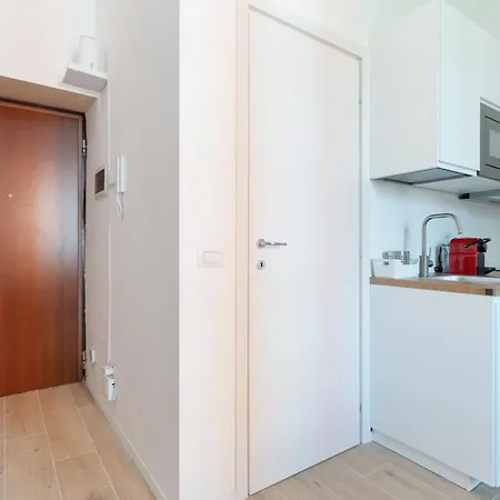 Apartment Guesthost - Comfy Ca' Granda Mm5