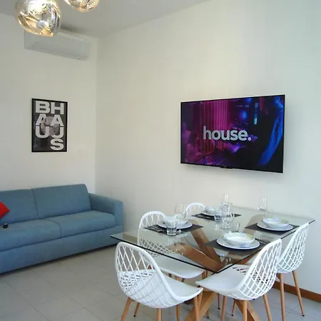 Апартаменты Jasmine House - Martini's Home, *