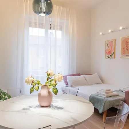 Apartman Vivimihome - La Stella Dei Navigli *