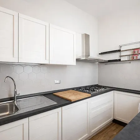 Elegant 3br 15 Min Walk To The Duomo, 2 Min To Sempione