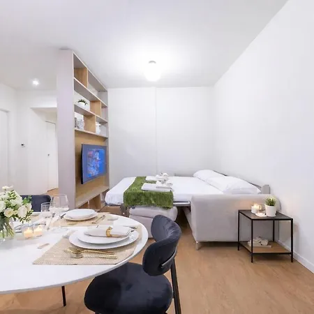 Centre Luxury, 2bdr, Sleeps 5 * Milano