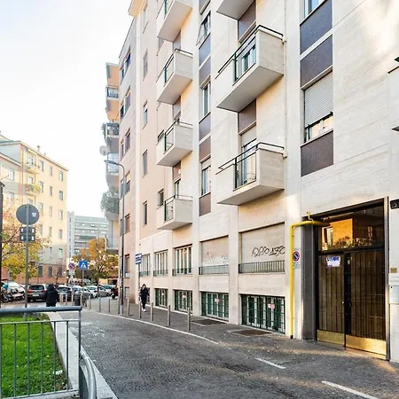 Andrea's Flat Studies Daire *