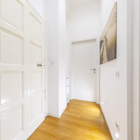 Bright And Elegant With Wifi Daire
