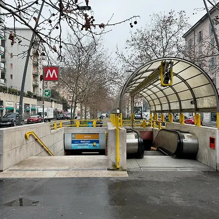 Apartment Stayeasy Lodi82 - Modern Loft Metro M3 Brenta Milan