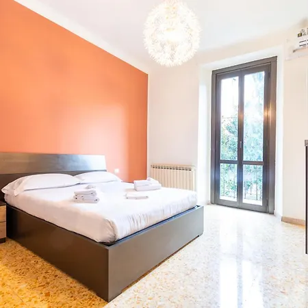 I-host Spacious 2br Near Center Milano
