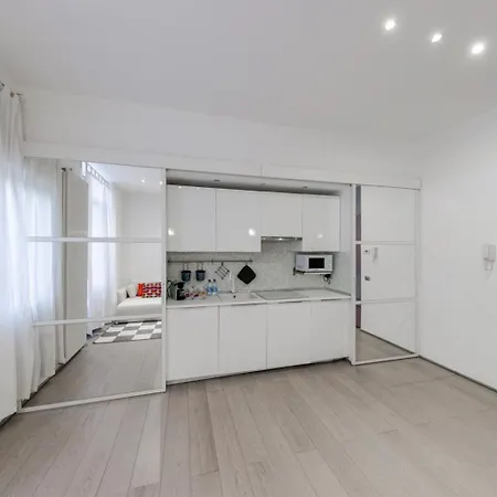 Casa Orti - Porta Romana - Leia Hospitality شقة