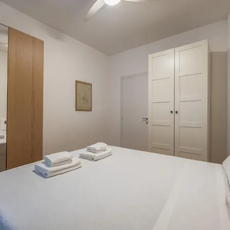Apartment Casa Losanna, Citylife, Corso Sempione, Milan