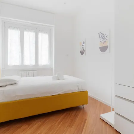 Guesthost - Mm Sant'agostino Modern Flat * ミラノ